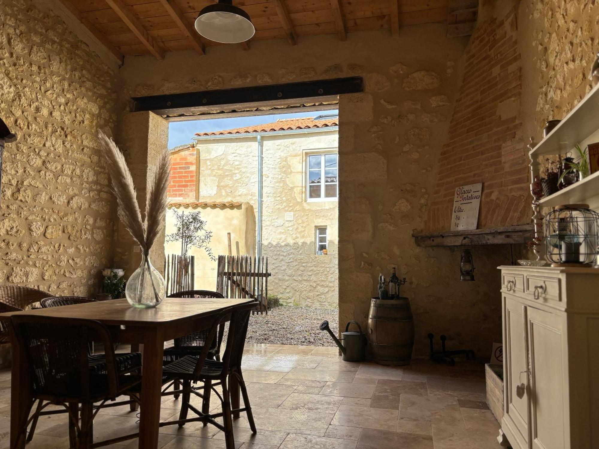 Chateau La Fon Du Berger Saint-Sauveur  المظهر الخارجي الصورة